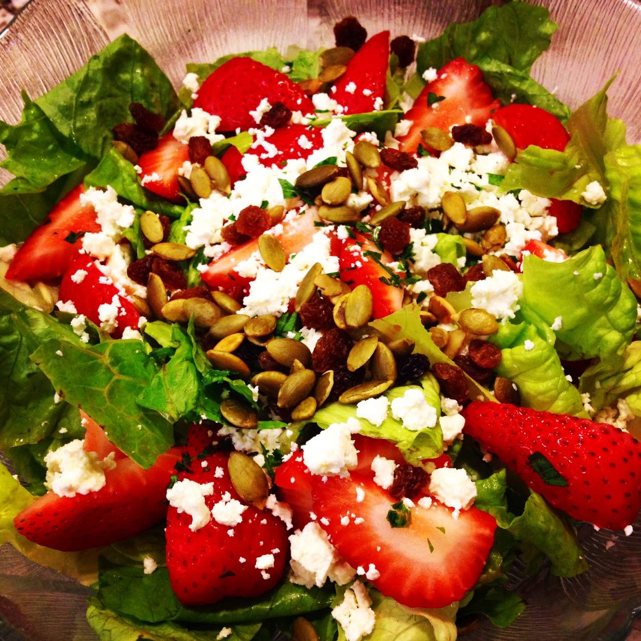 strawberry-feta-pumpkin-seed-salad-dietetic-directions-dietitian-and-nutritionist-in