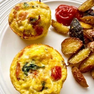 Mini Egg Muffins | {Dietetic Directions, Registered Dietitian Recipe}