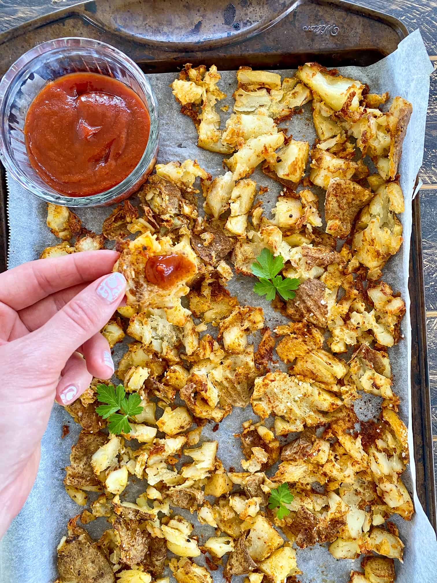 Crispy Garlic Smashed Potatoes