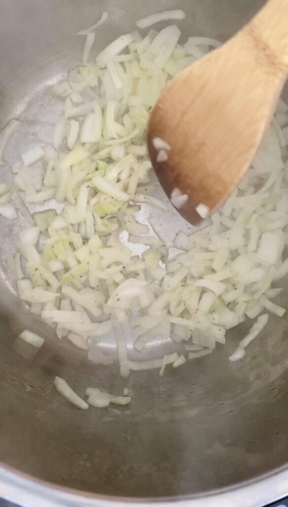 sauté onions in instant pot 