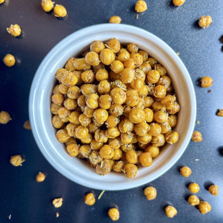Mediterranean Roasted Chickpeas
